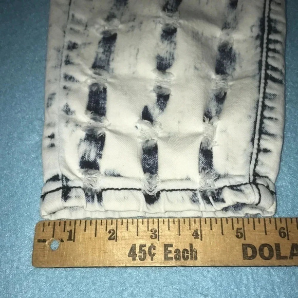 CRAVE FAME by Almost Famous High waisted distress straight leg acid wash size 9 - Picture 9 of 9